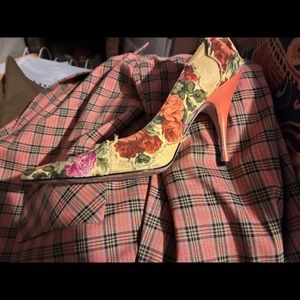 Beautiful floral pumps by Shelli Segal